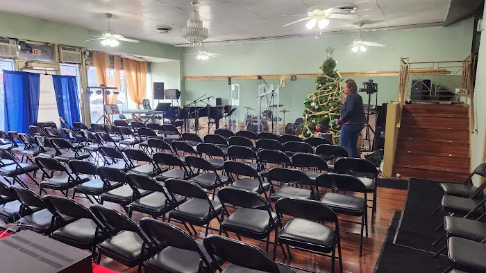 Gibson Music and Arts Picture 2