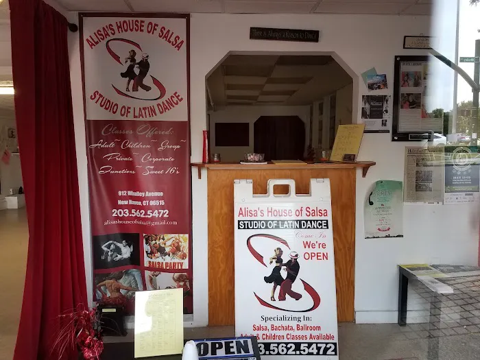 Alisa's House of Salsa Picture 6