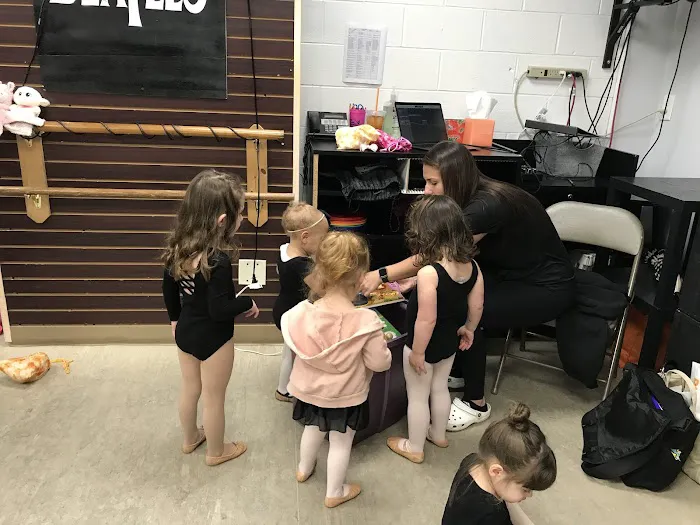 Dance Unlimited Picture 7