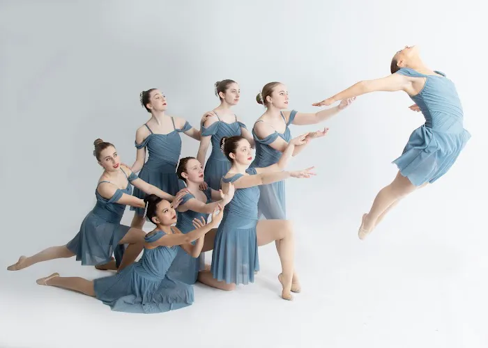 En L'air Studio of Dance Picture 5
