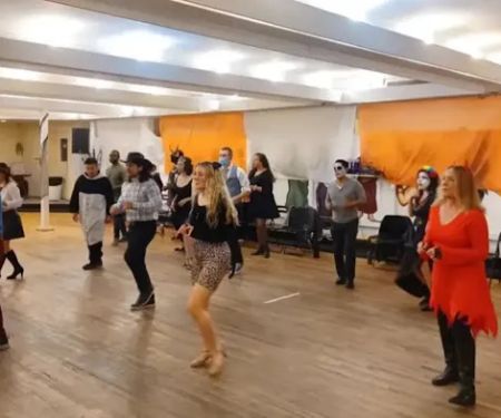 Baila Con Gusto CT