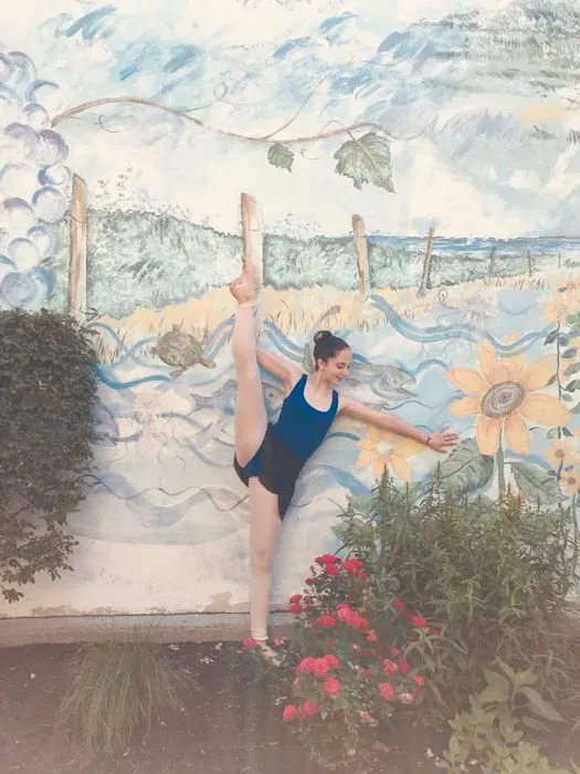 Moya Strast Ballet Theater: School of Russian Ballet Picture 3