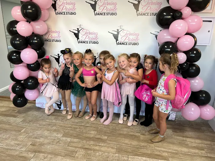 Turning Pointe Dance Studio Picture 3