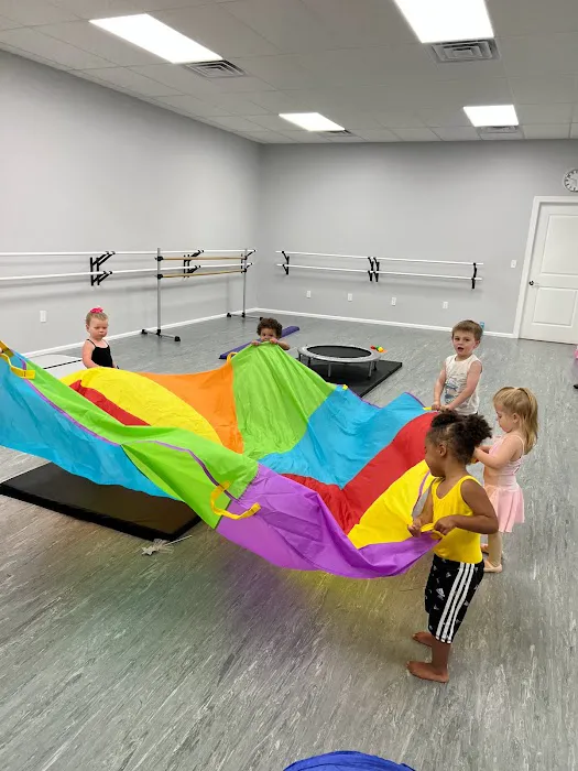 Turning Pointe Dance Studio Picture 6