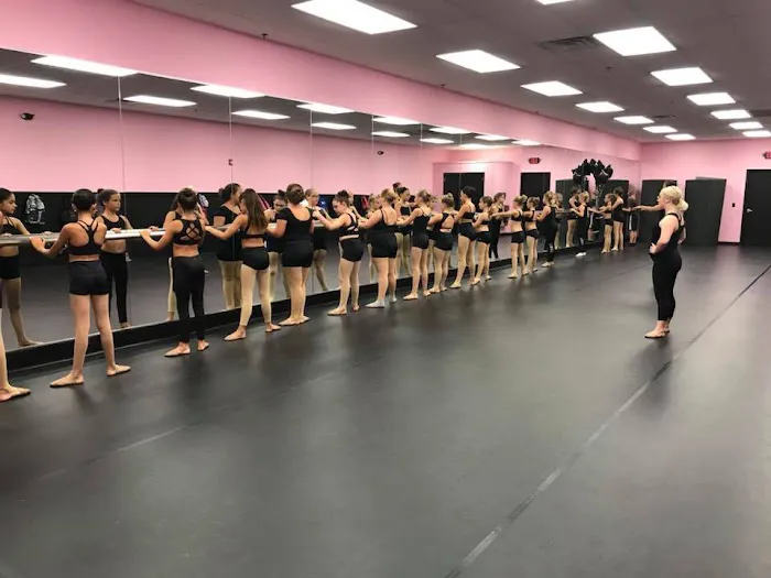 Cape May Dancers Picture 3