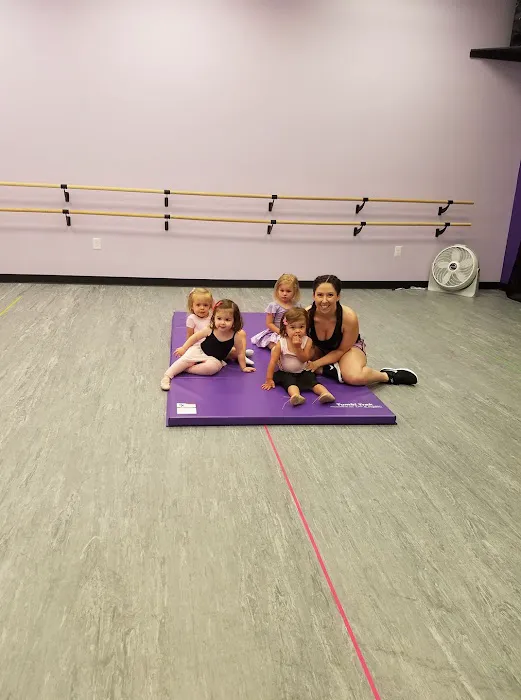 Jazz Hands Dance Academy Picture 2