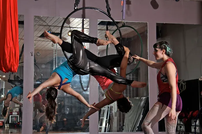Awakenings Pole Dance Fitness Picture 3