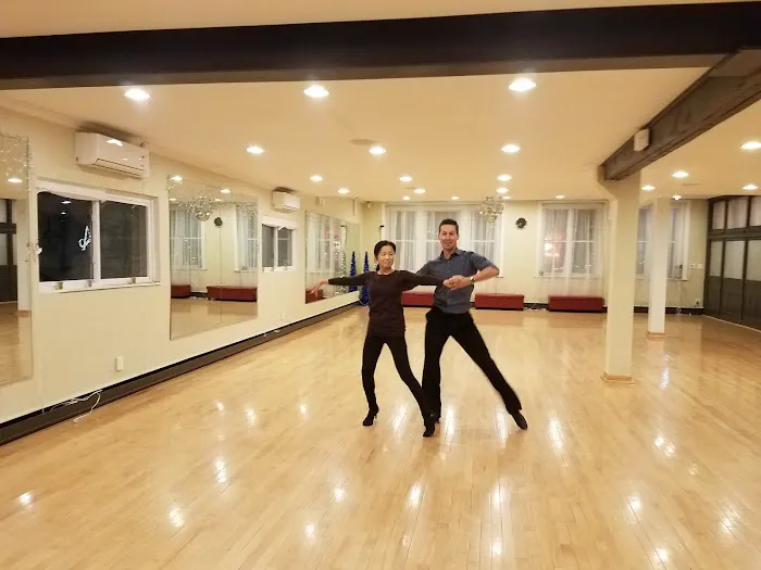 Pivot Ballroom on the Main Line Picture 3