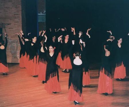 Suspiro Flamenco Dance Company