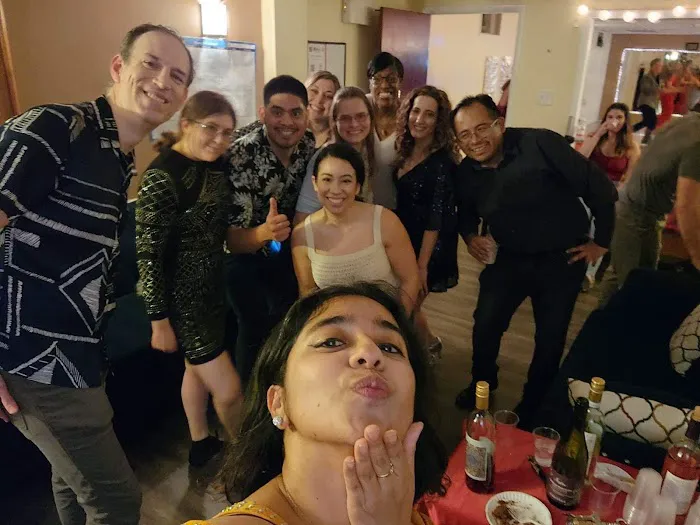 Salsa in the Suburbs Picture 4