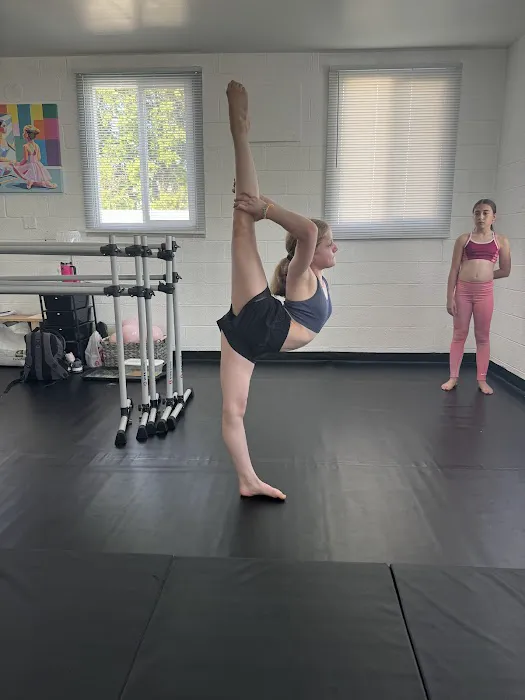 Evolving Dance Company Picture 4