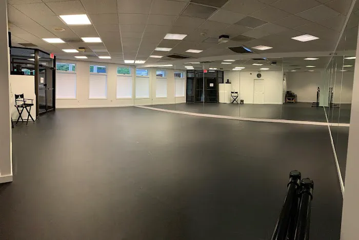 Dance Central Picture 2