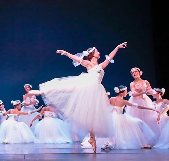 Hampton Ballet Theatre School Picture 8
