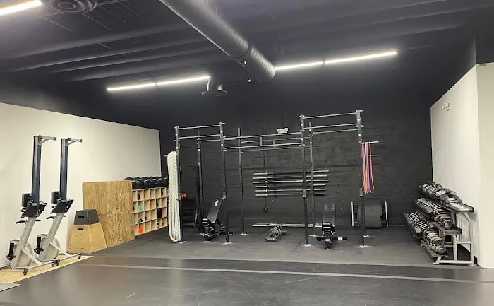 The Studio Fit Picture 1