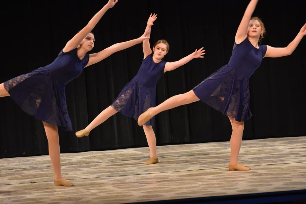 Are There School Dances in 7th Grade? What to Expect and How to Prepare