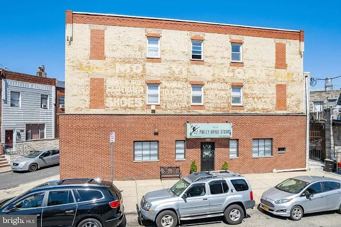 LJ Philly Dance Studio Picture 2