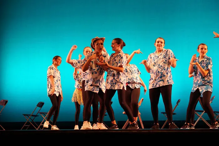 MR Dancing Picture 4