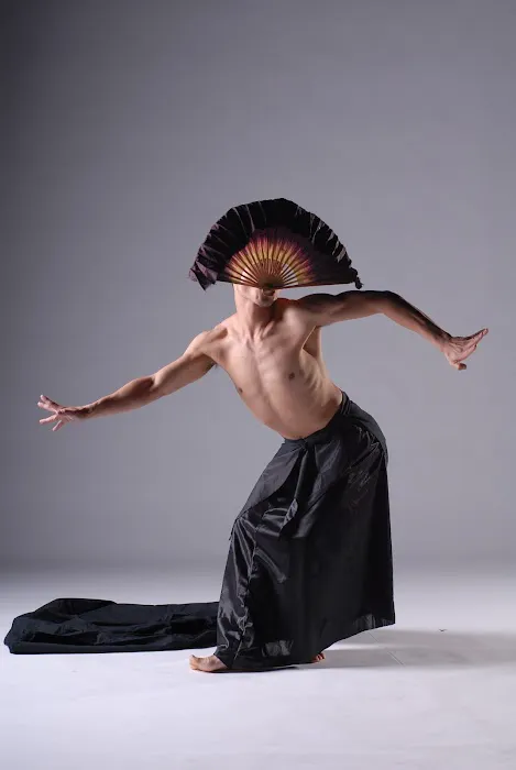 Kun-Yang Lin/Dancers (KYLD) Picture 7