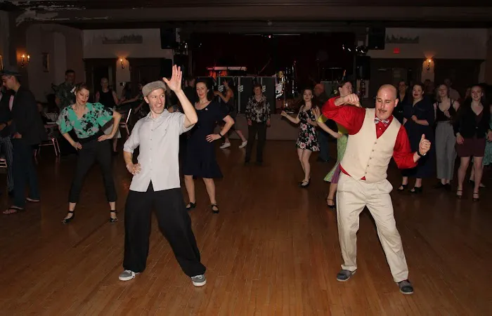 Swing Kat Entertainment Picture 1