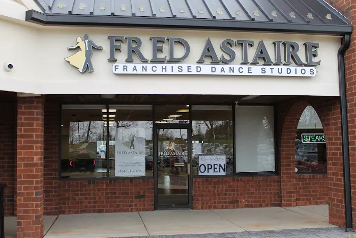 Fred Astaire Dance Studios Picture 3