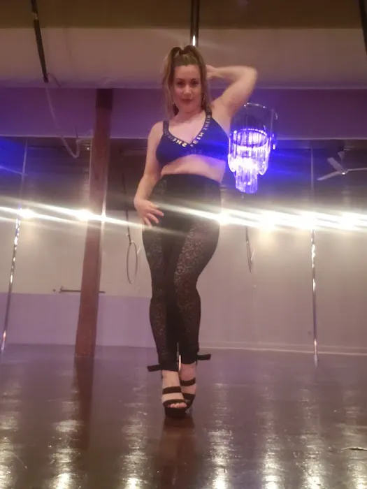 Hypnotic Pole Fitness Picture 10