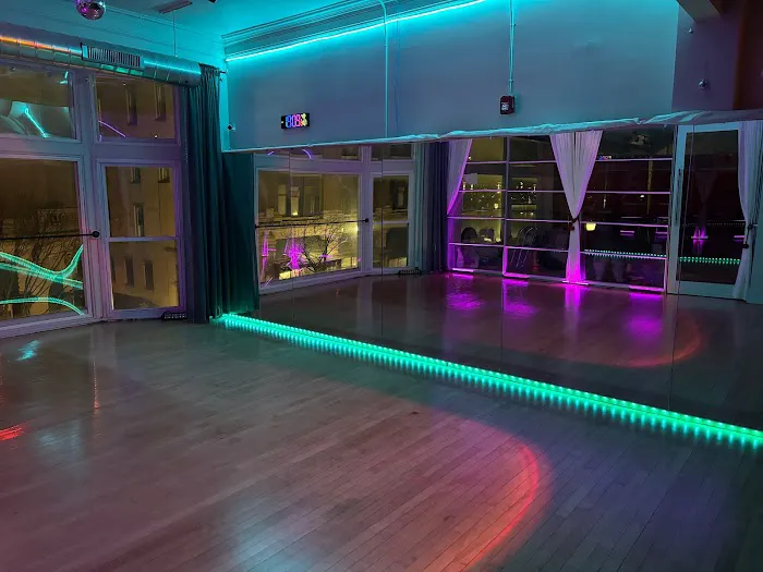 Dance Hub LLC Picture 1