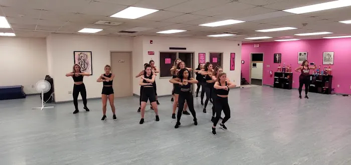 Turning Pointe Dance Center Picture 4