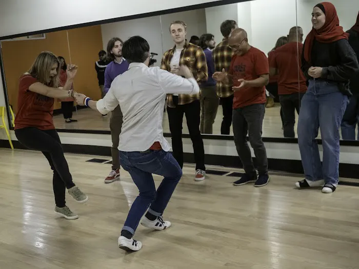 Vinnie's Jump and Jive Picture 4