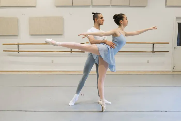 Ekklesia Contemporary Ballet Picture 3