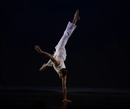 Ekklesia Contemporary Ballet