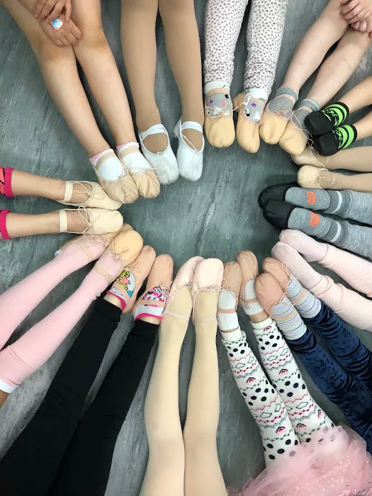 Rhythm-N-Sync Dance Studio Picture 6