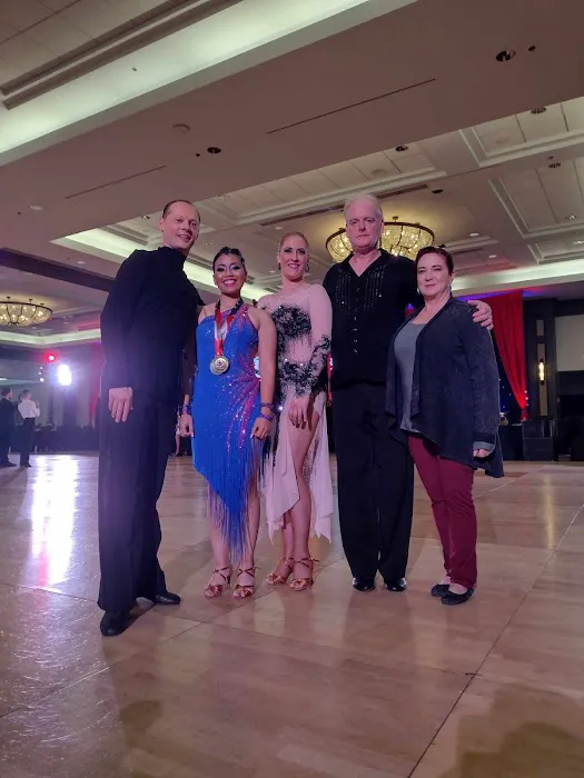 EdanSe Company & Ballroom Picture 6