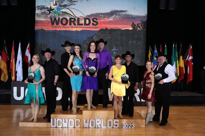 EdanSe Company & Ballroom Picture 9