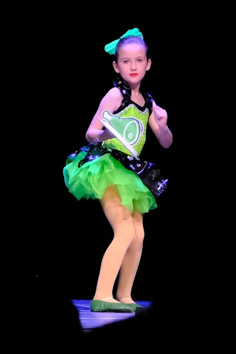 Stars on 9 Dance Center Picture 3