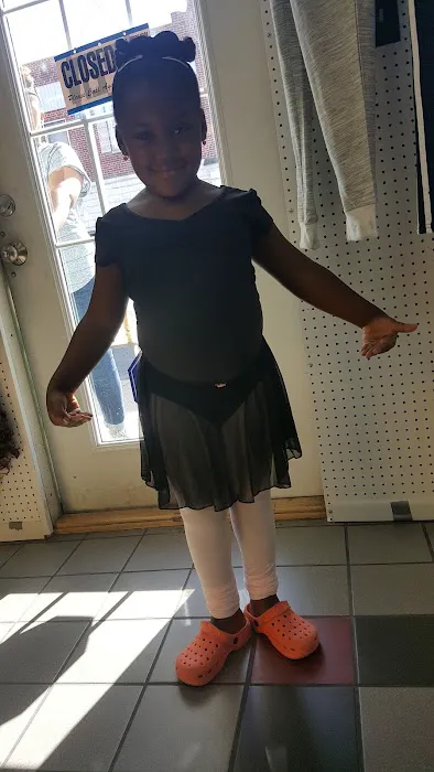 Dance Alley Picture 2