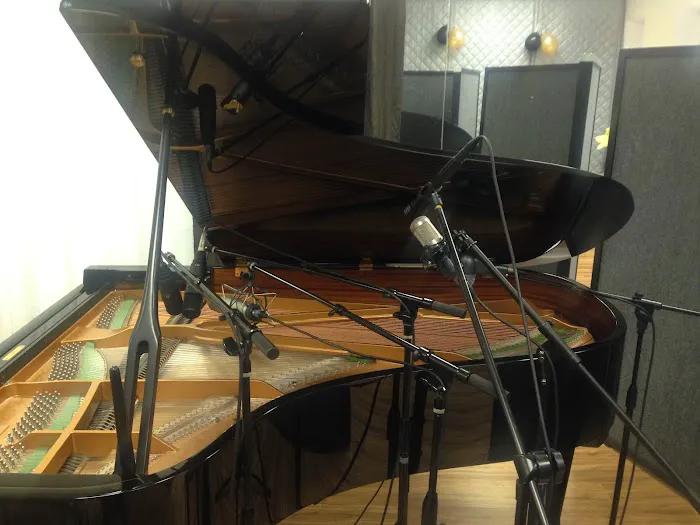 CM School of Fine Arts Picture 9