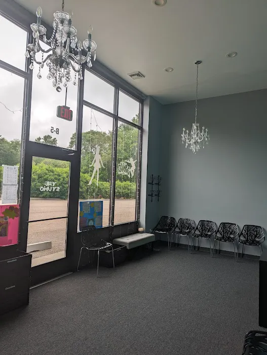 The Studio 201 Picture 3