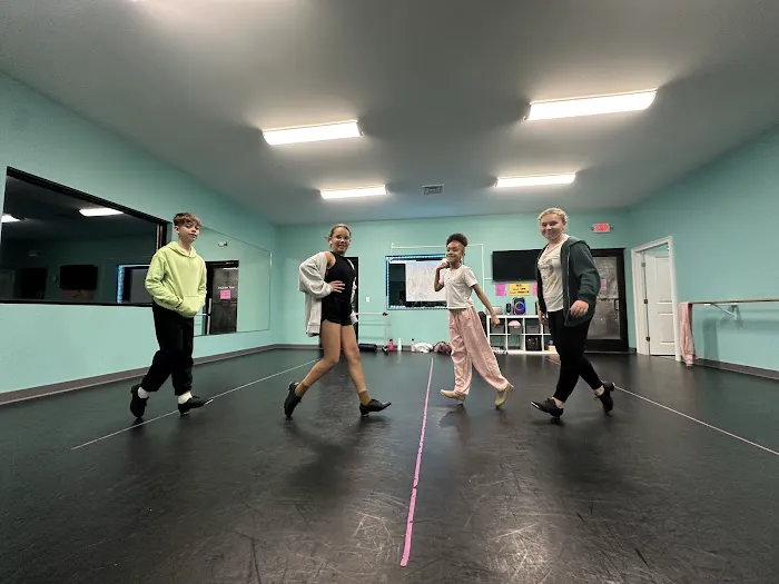 RAVE Studios by Dance Progressions Picture 5