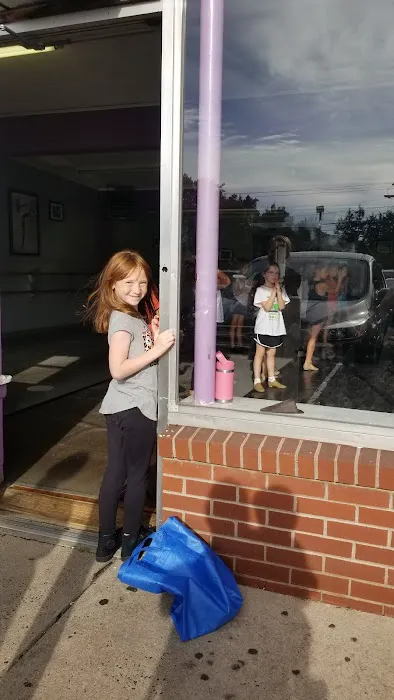 Riley's School of Dance Inc Picture 2