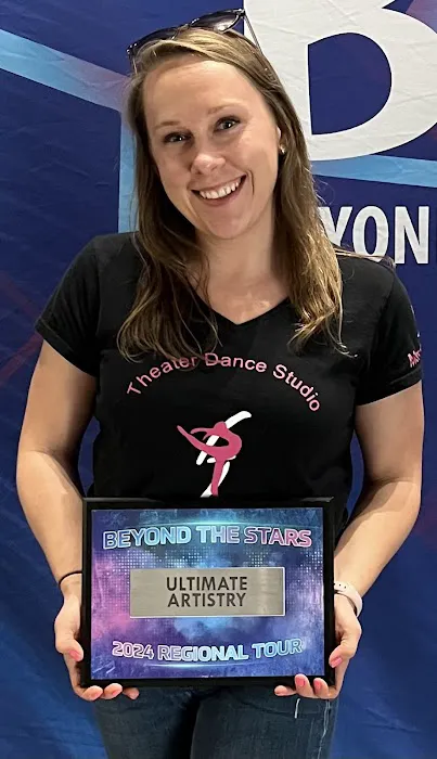 Theater Dance Studio Picture 5
