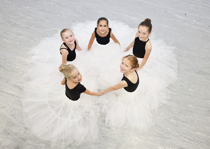 En Pointe Studio Picture 3