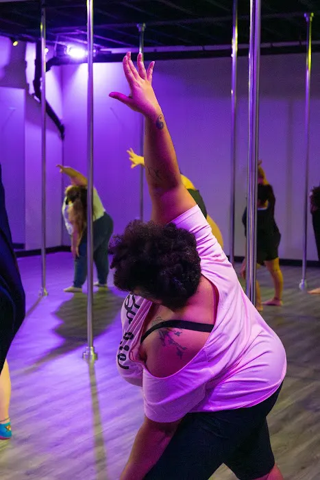 The Curvy Experience Picture 4