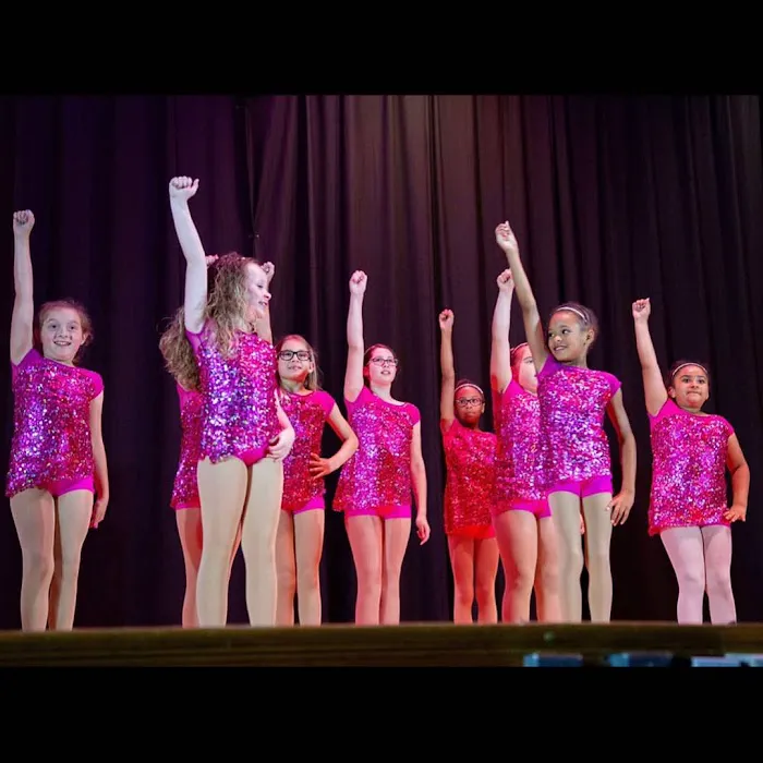 Victoria's Dance Stars Picture 9