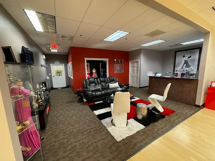 Fred Astaire Dance Studios Picture 4