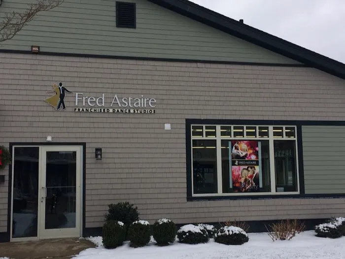 Fred Astaire Dance Studios - Narragansett Picture 3