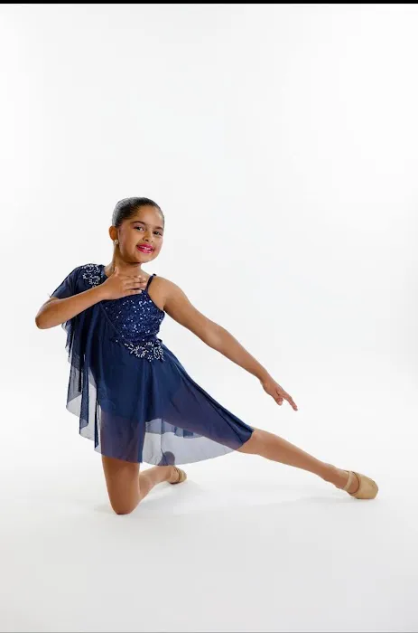 Illumination Dance Picture 9