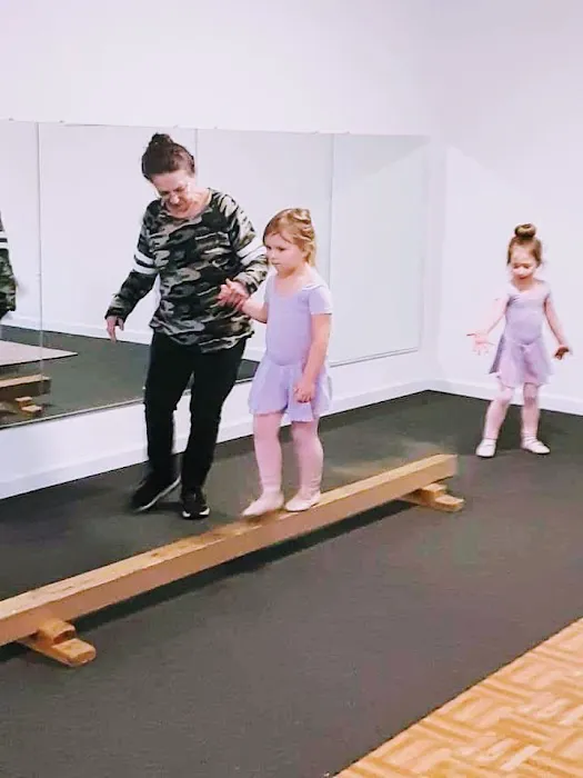 Kathleen Russell Dance Studio Picture 7