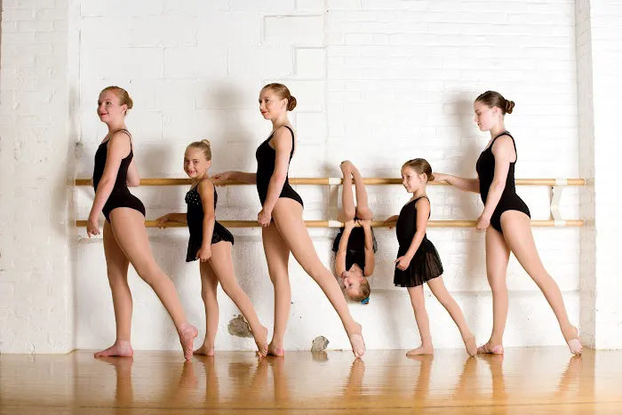 Pizazz Dance Studio Picture 2