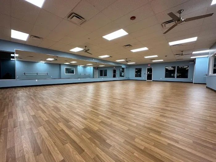 Judi T. Dance Studio / Party Line Picture 1