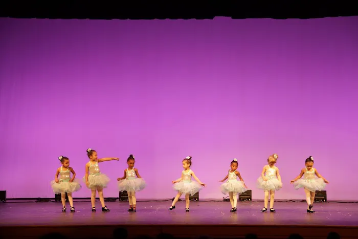 DeBaugh Dance Company Picture 4
